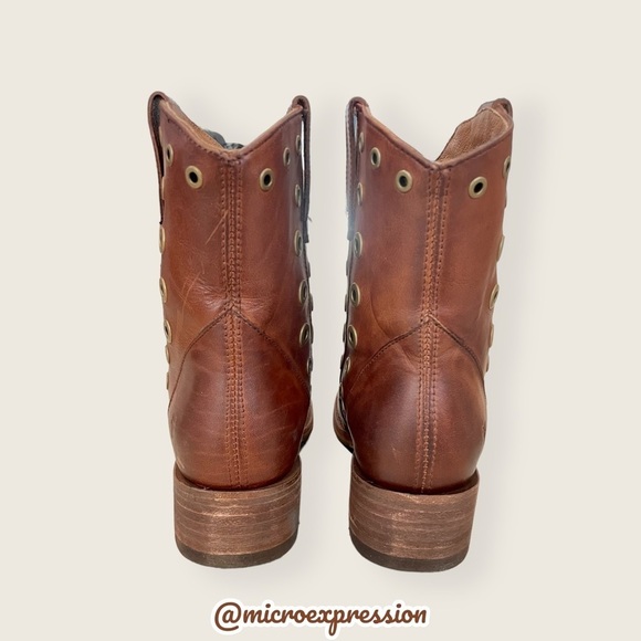 Frye Diana Grommet Cognac Leather Studded Short Moto Pull On Western Ankle Boots - Picture 12 of 16